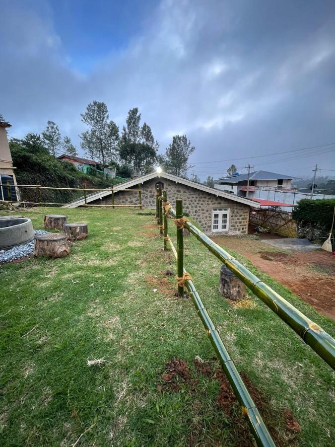 אוטי Sandy Holiday Home 5 Bhk מראה חיצוני תמונה